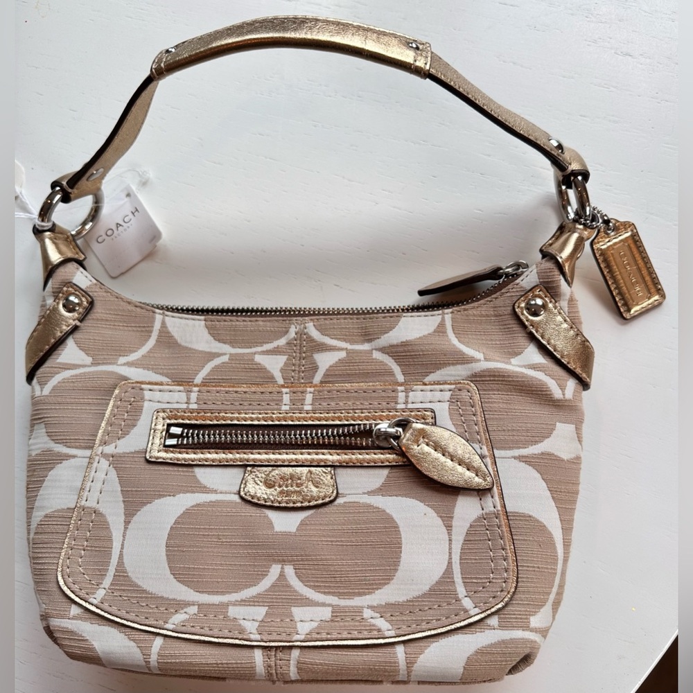 COACH🩷🩷NWT!! Y2K! Coach Beige/White Signature Canvas Penelope Hobo